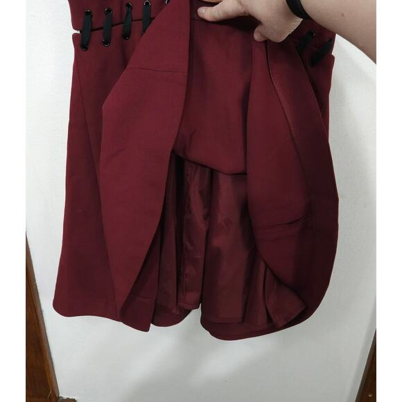 Elizabeth and James Burgundy Stitch Accent Mini Dress Size 4 Small Sleeveless - Picture 5 of 7